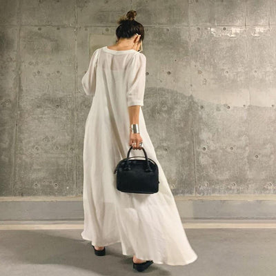 Elegant and Delicate Maxi White Dress